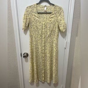 H&M butter yellow milkmaid cottagecore dress floral short sleeve size 6